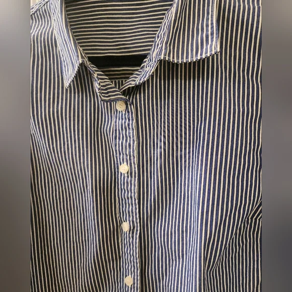 J.Crew Blue & White Stripe Button Down Shirt | 100% Cotton | Medium - Picture 2 of 3